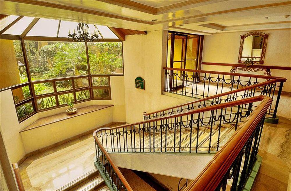 SUNRISE HOLIDAY MANSION | ⋆⋆⋆ | TAGAYTAY CITY, PHILIPPINES | SEASON ...